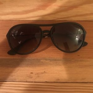 Rayban black aviators